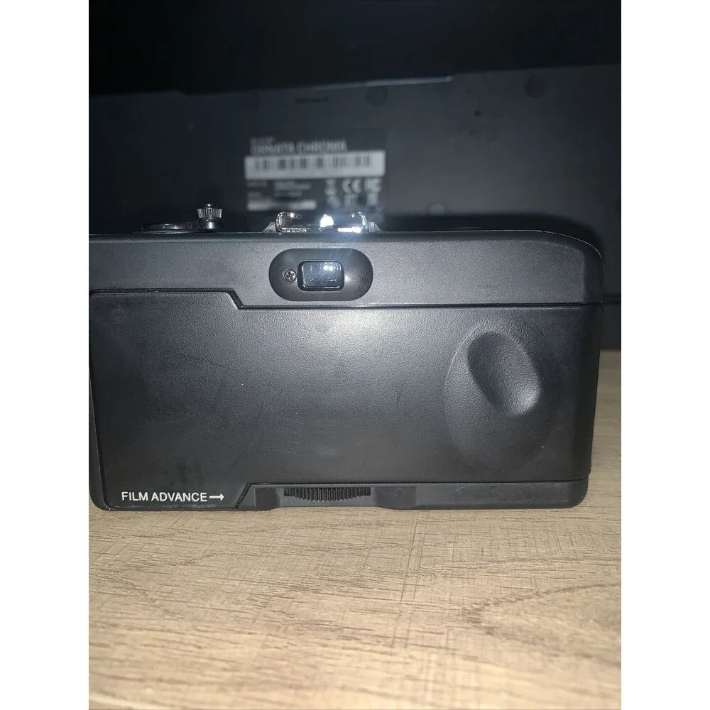 Vintage Vivitar EZ 35 35mm Film Point And Shoot Camera (Untested * READ)